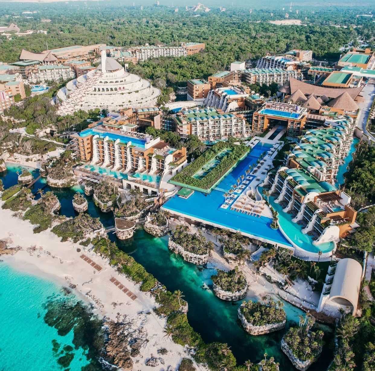 Nuevo Hotel Xcaret Arte ROJOBE Tour Agencia de viajes